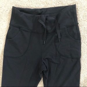 Amazing Lululemon winter workout pant!